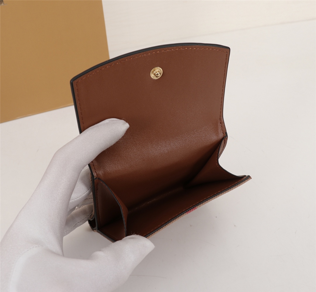 Burberry Leather Wallet Brown BB0002