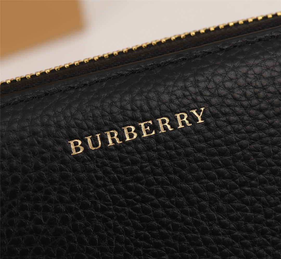 Burberry Leather Wallet Zipper Black BB0007