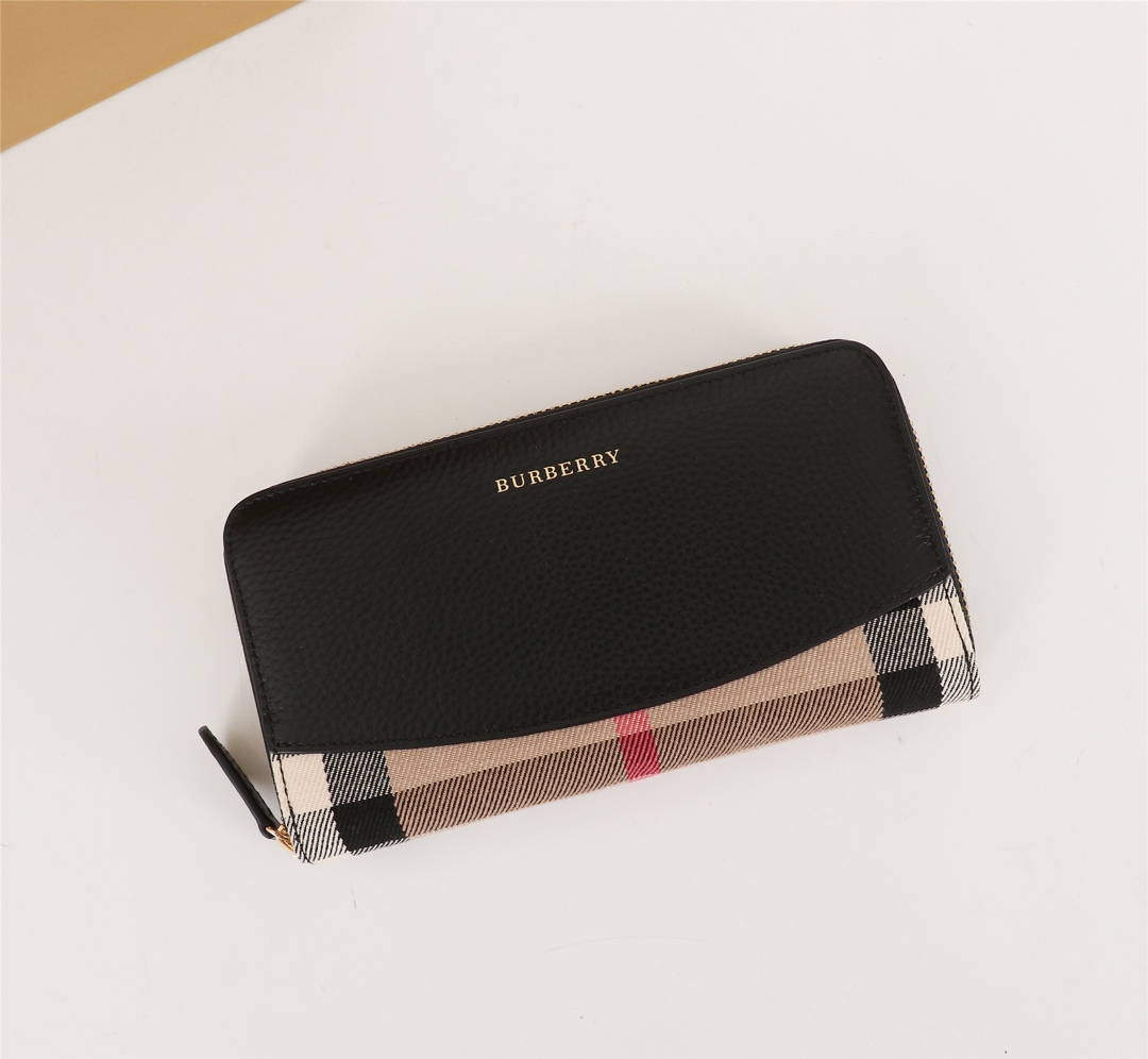 Burberry Leather Wallet Zipper Black BB0007