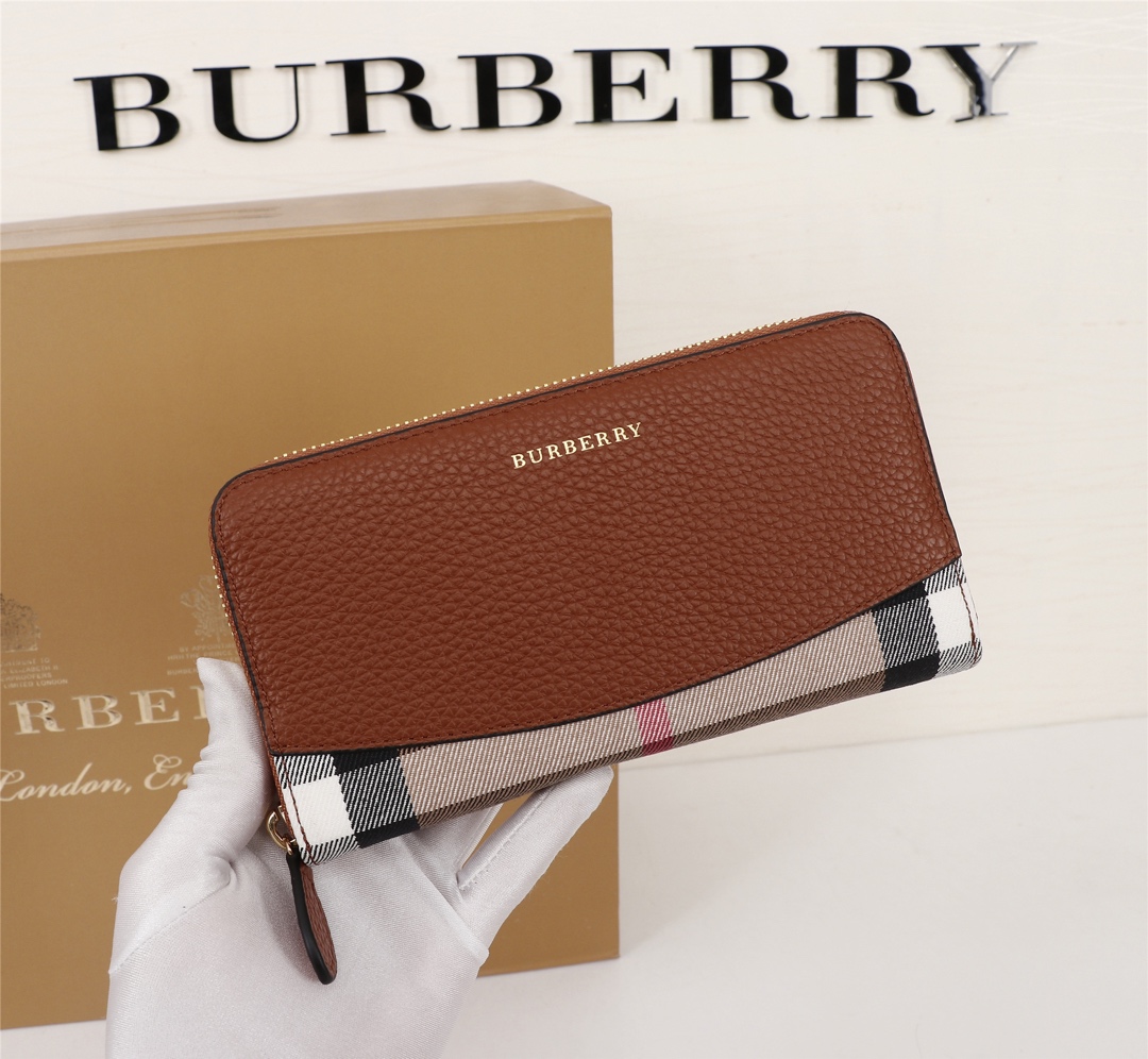 Burberry Leather Wallet Zipper Brown BB0008