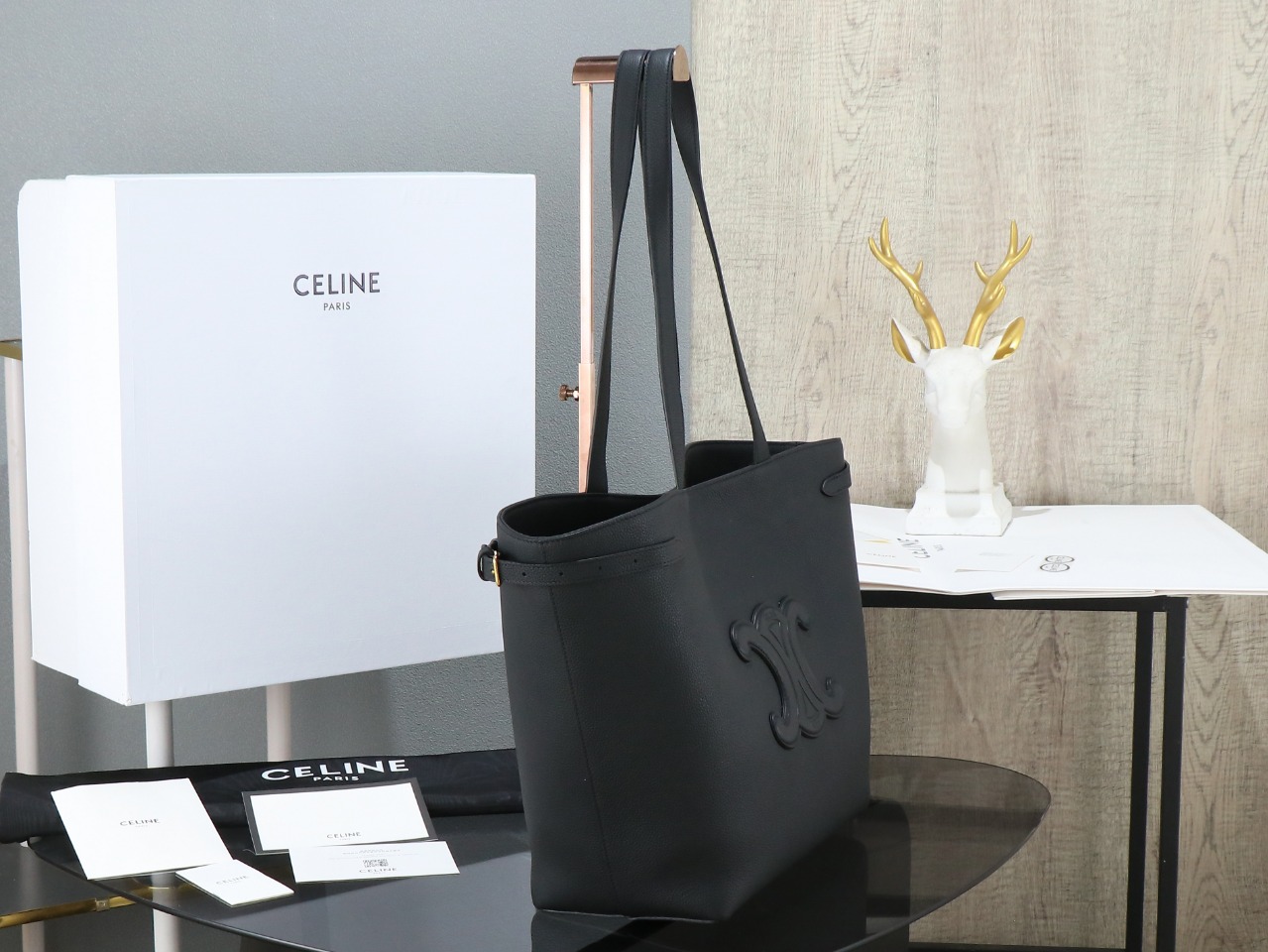 Celine MEDIUM CABAS ANAÏS CUIR TRIOMPHE in Grained calfskin CE0005