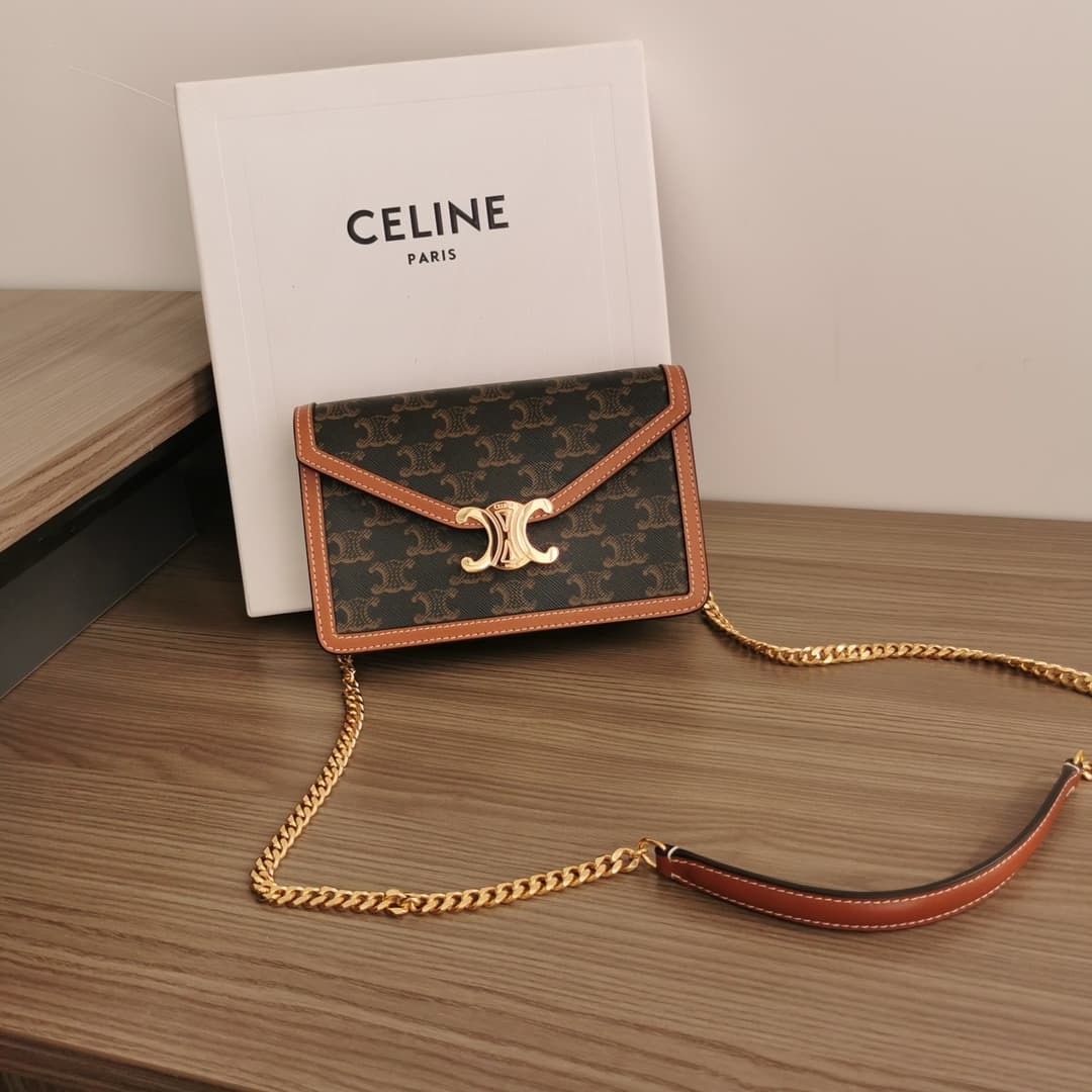 Celine WALLET ON CHAIN MARGO in TRIOMPHE CANVAS and calfskin CE0012