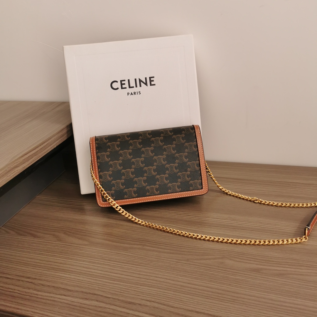 Celine WALLET ON CHAIN MARGO in TRIOMPHE CANVAS and calfskin CE0012