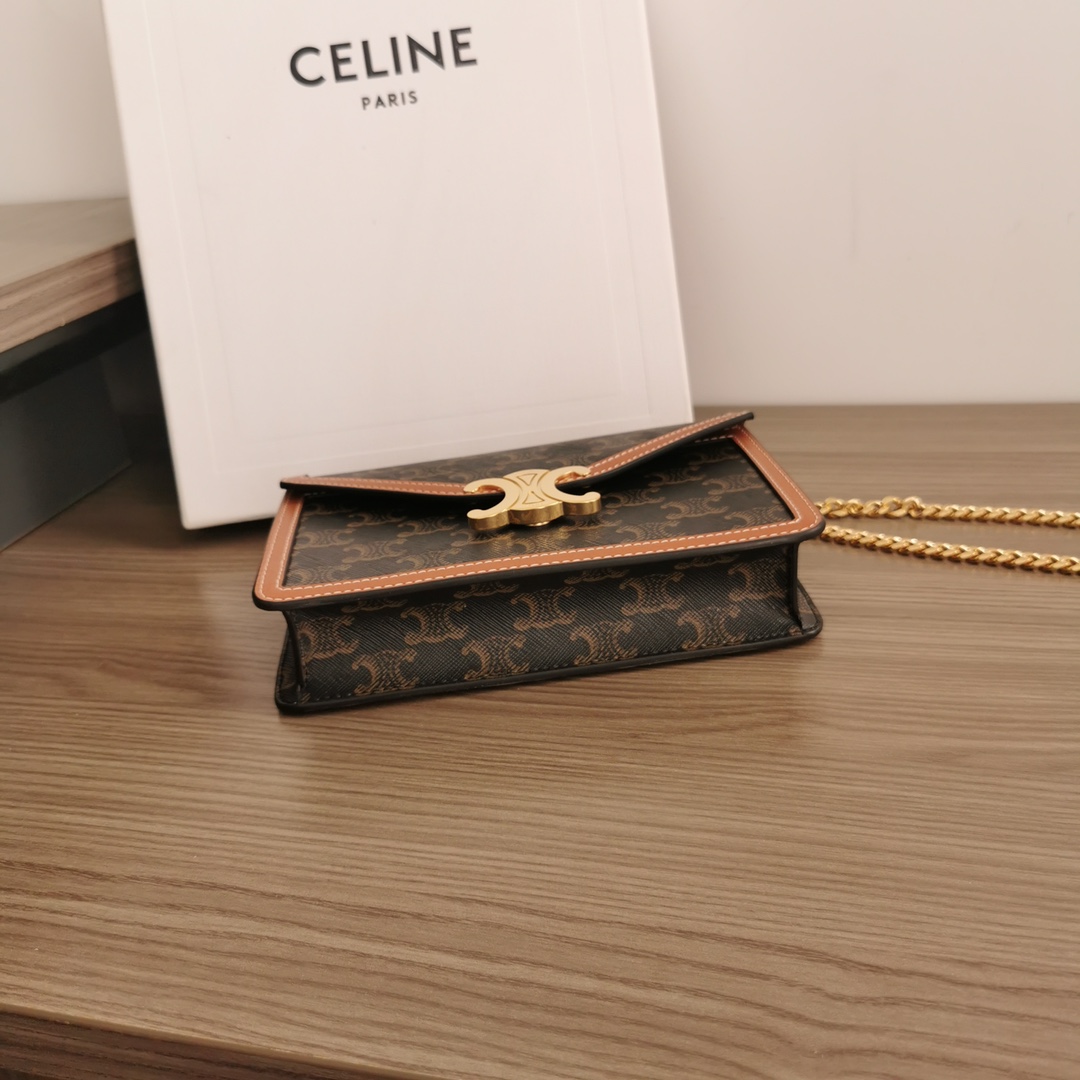 Celine WALLET ON CHAIN MARGO in TRIOMPHE CANVAS and calfskin CE0012