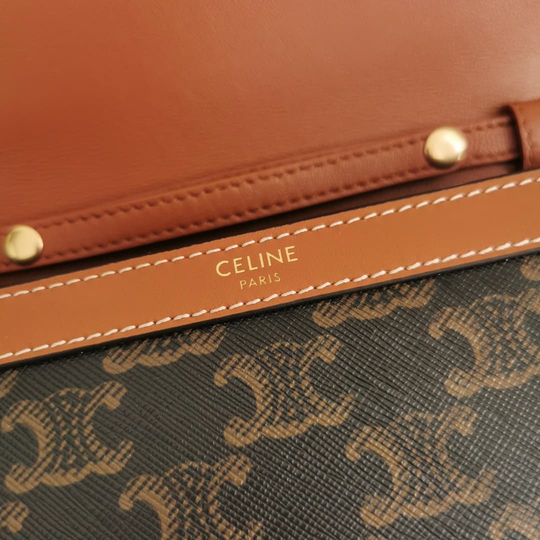 Celine WALLET ON CHAIN MARGO in TRIOMPHE CANVAS and calfskin CE0012