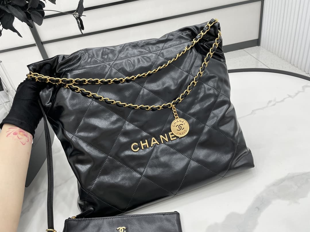 Chanel CHANEL 22 Handbag AS3261