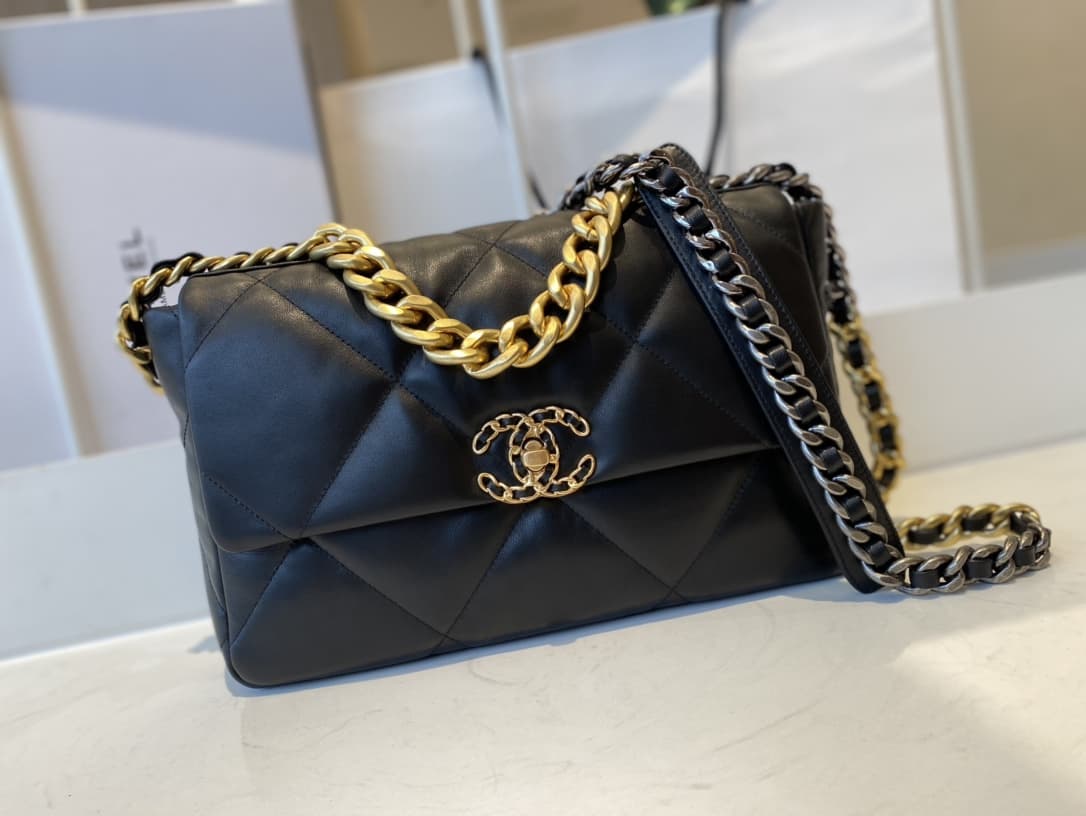 Chanel CHANEL 19 Large Handbag AS1161