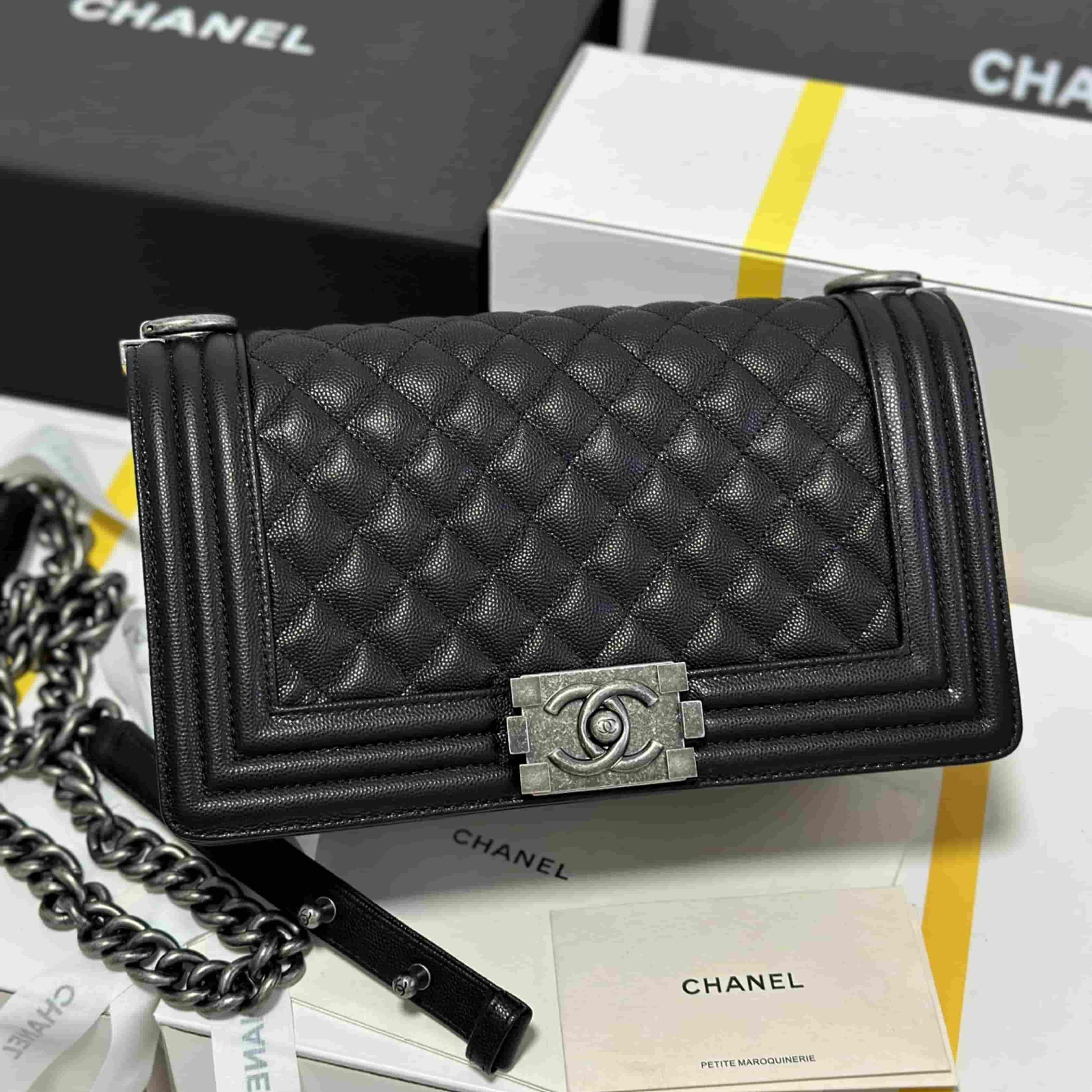 Chanel BOY CHANEL Handbag A67086