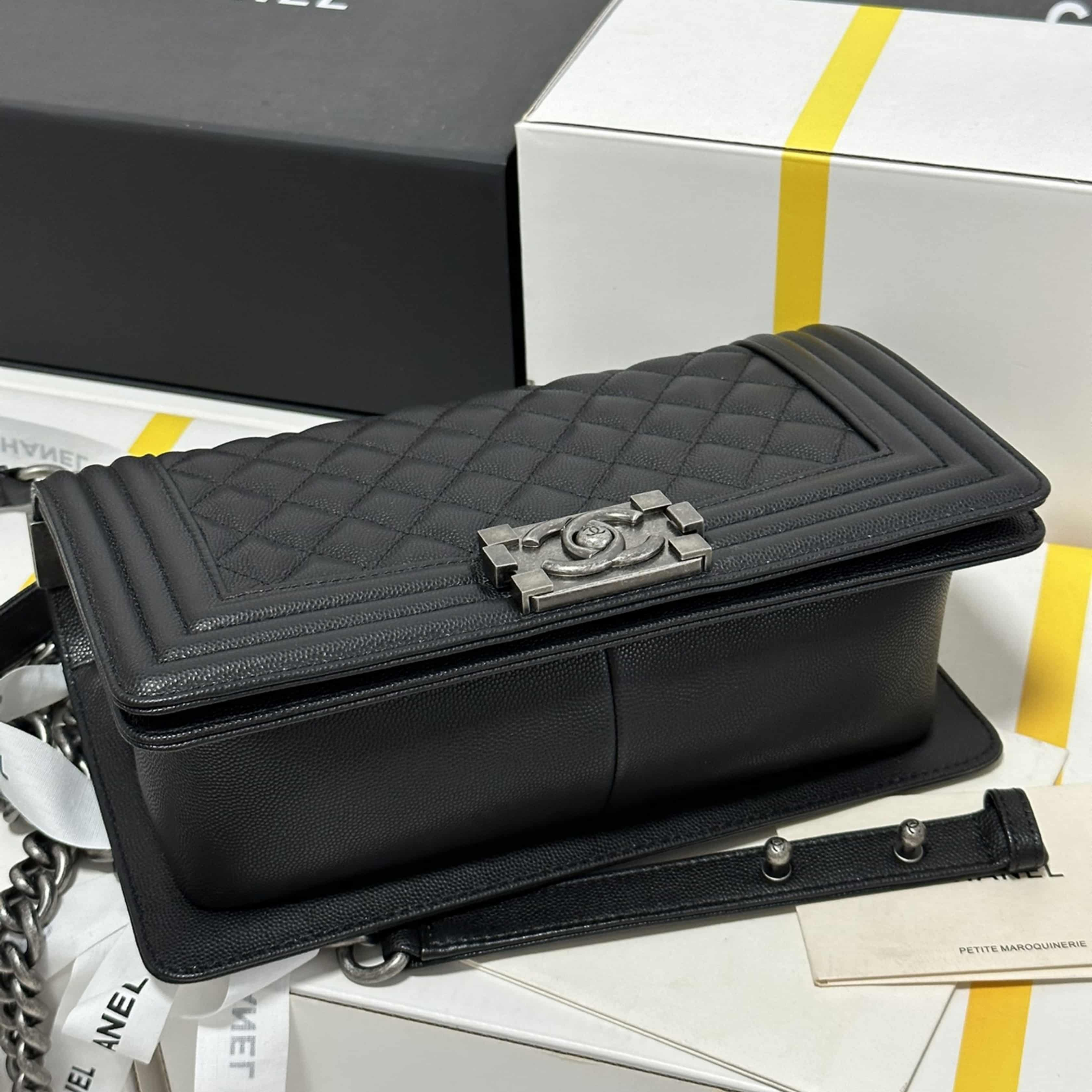 Chanel BOY CHANEL Handbag A67086