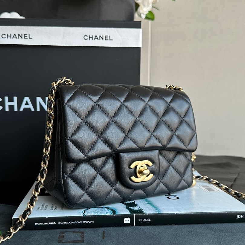 Chanel Mini Pearl Crush Flap Bag AS1786