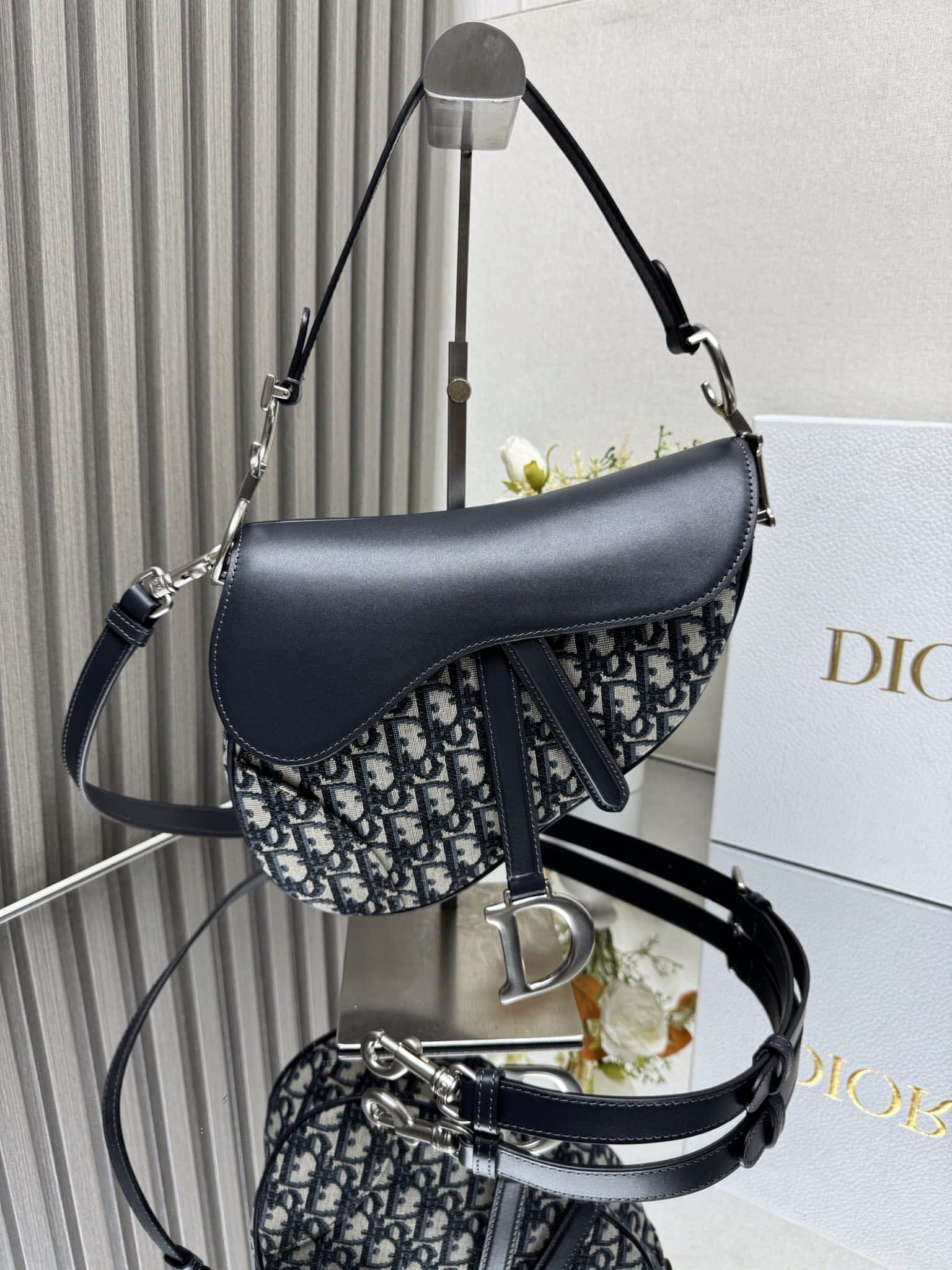 Dior Saddle Bag with Strap Blue Dior Oblique Jacquard and Smooth Calfskin M0455VDDS