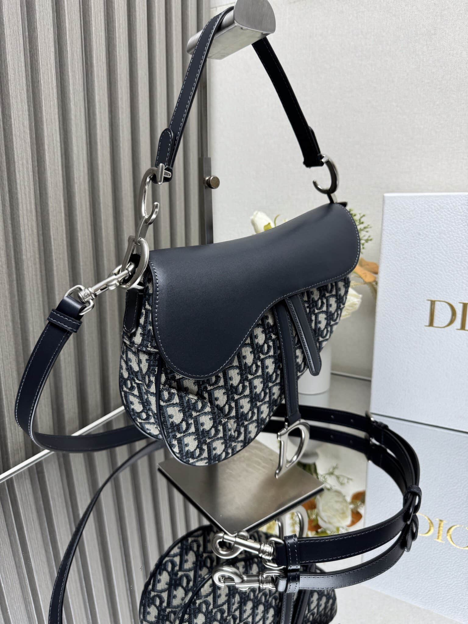 Dior Saddle Bag with Strap Blue Dior Oblique Jacquard and Smooth Calfskin M0455VDDS