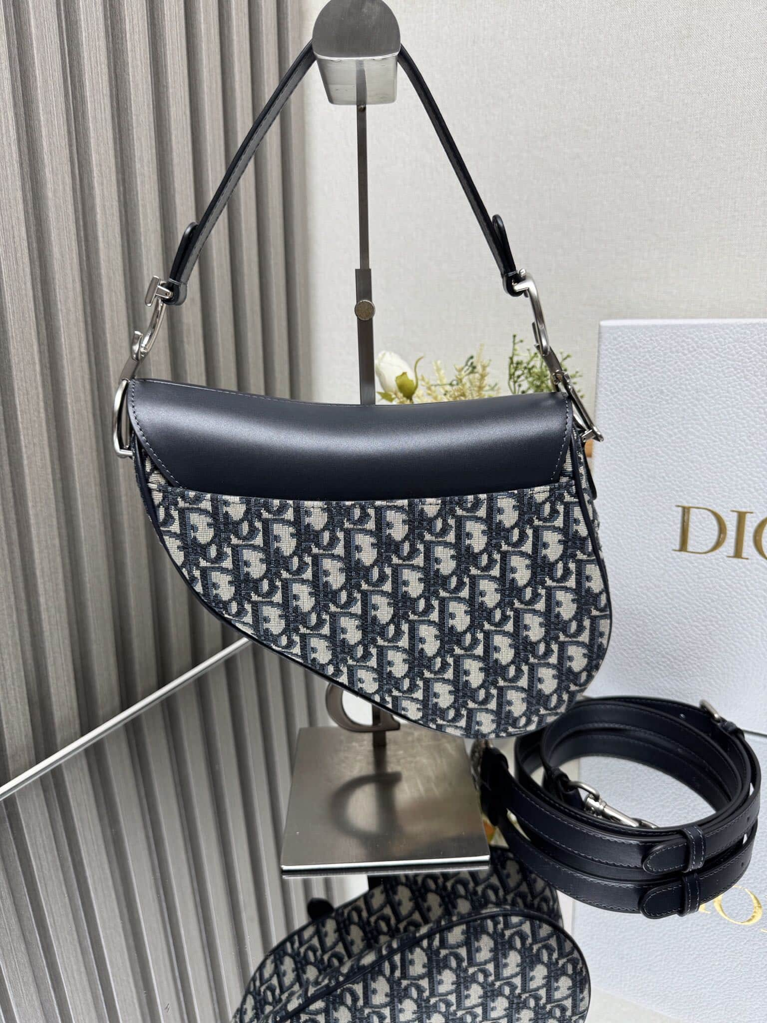 Dior Saddle Bag with Strap Blue Dior Oblique Jacquard and Smooth Calfskin M0455VDDS