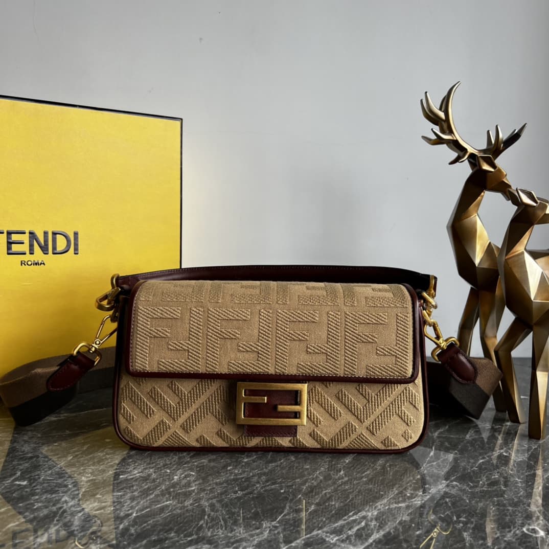 Fendi Baguette Brown bag FD0006