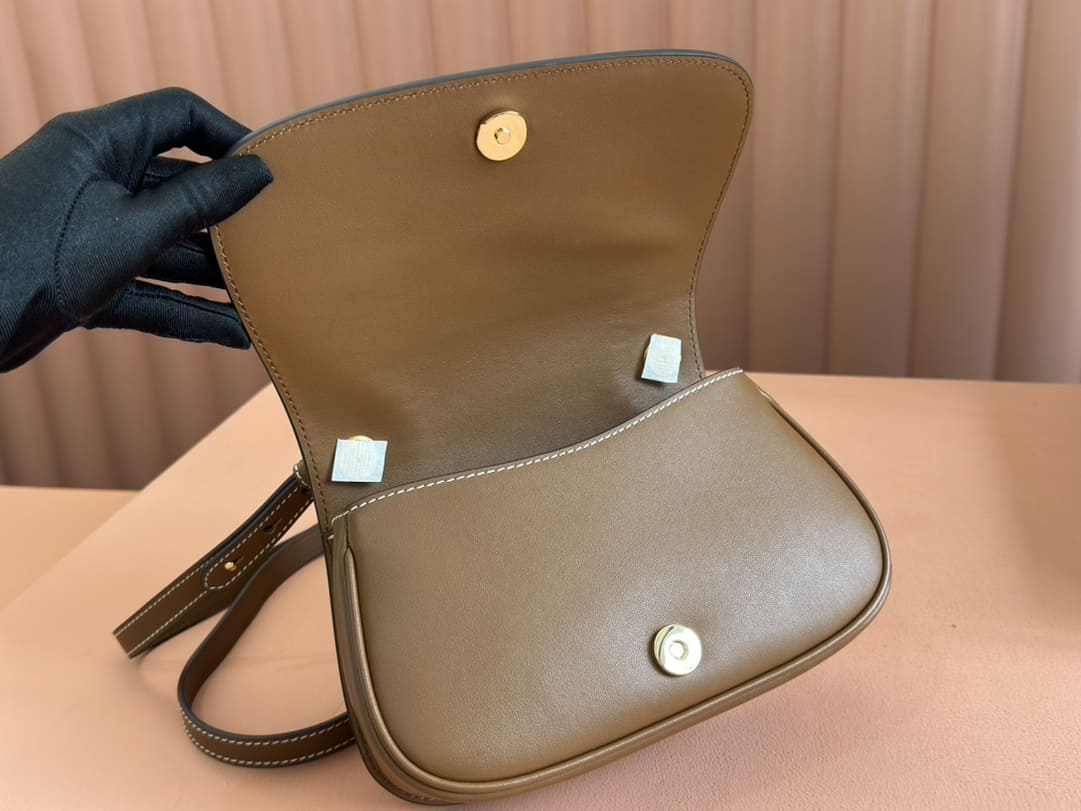 Gucci Blondie mini shoulder bag 815700 AAEC2 2718