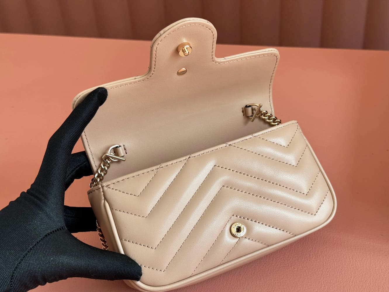 Gucci GG Marmont super mini bag ‎476433 - apricot