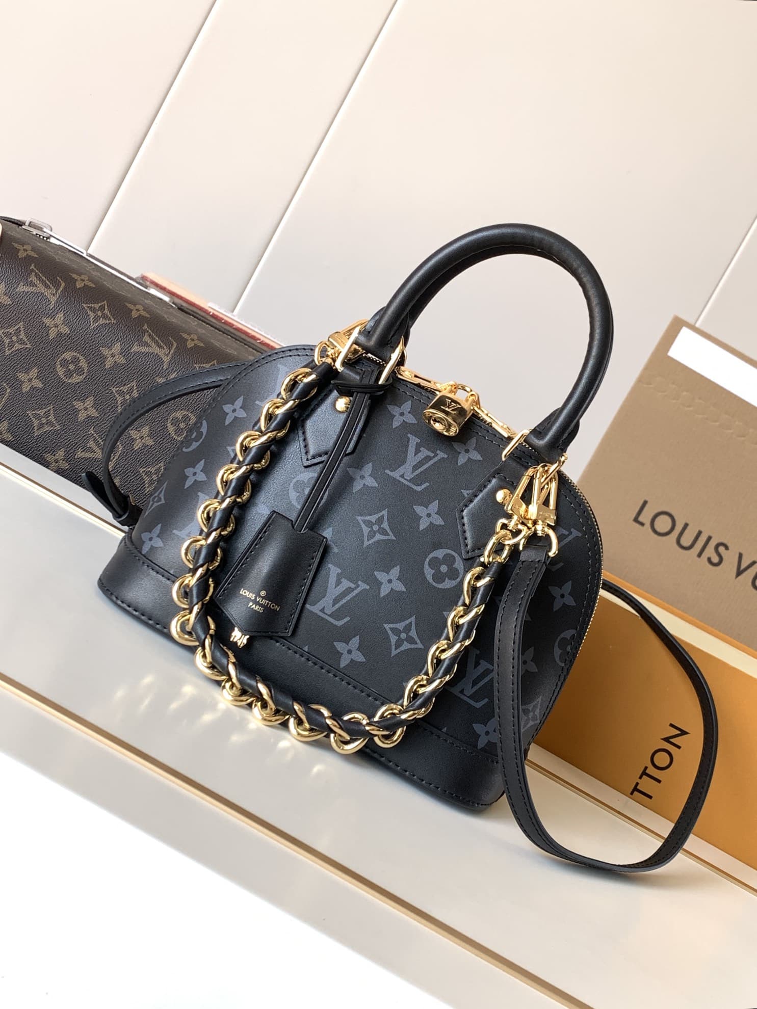 Louis Vuitton Alma BB Handbag M12289 