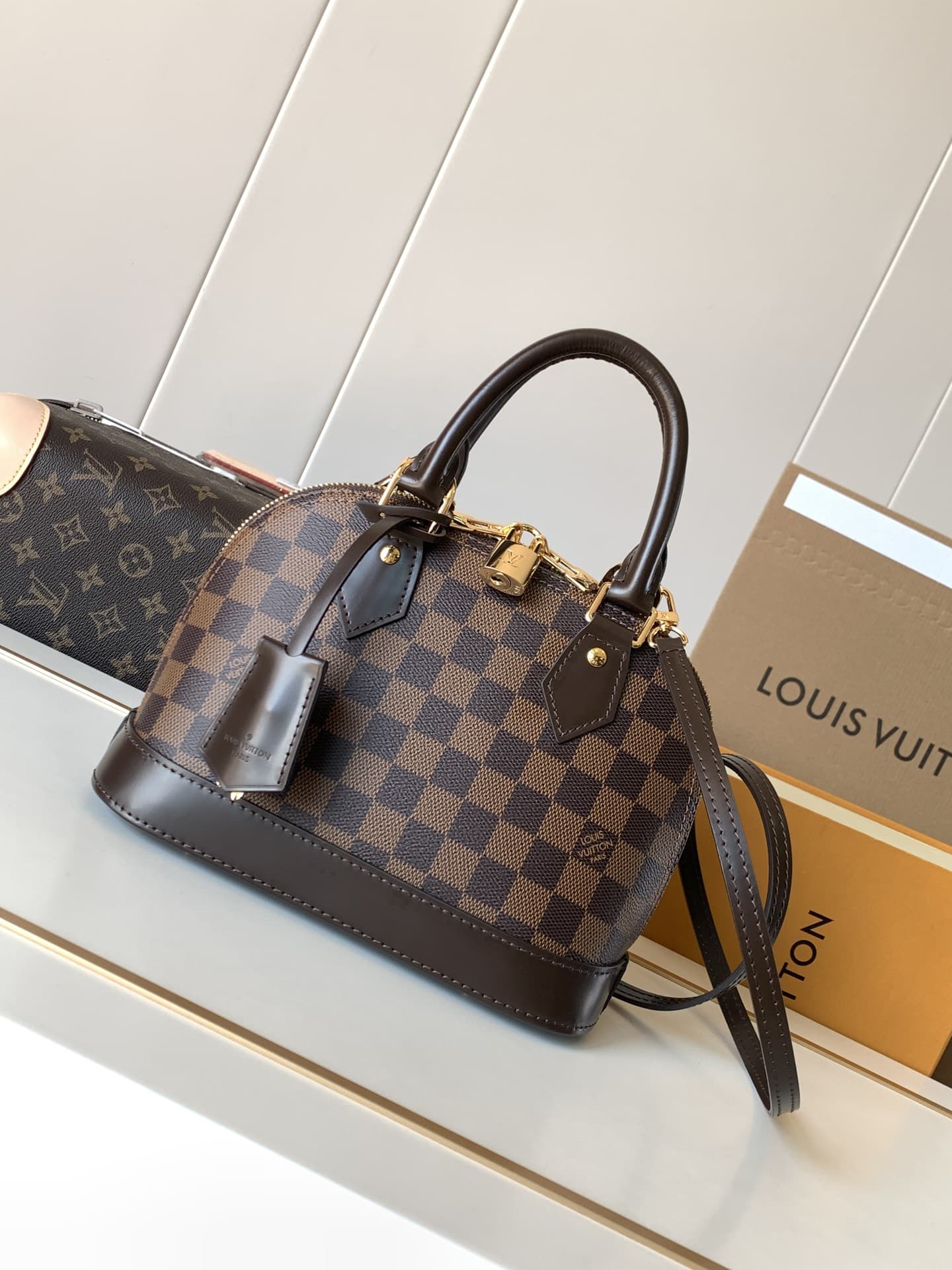 Louis Vuitton Alma BB Handbag N40606 