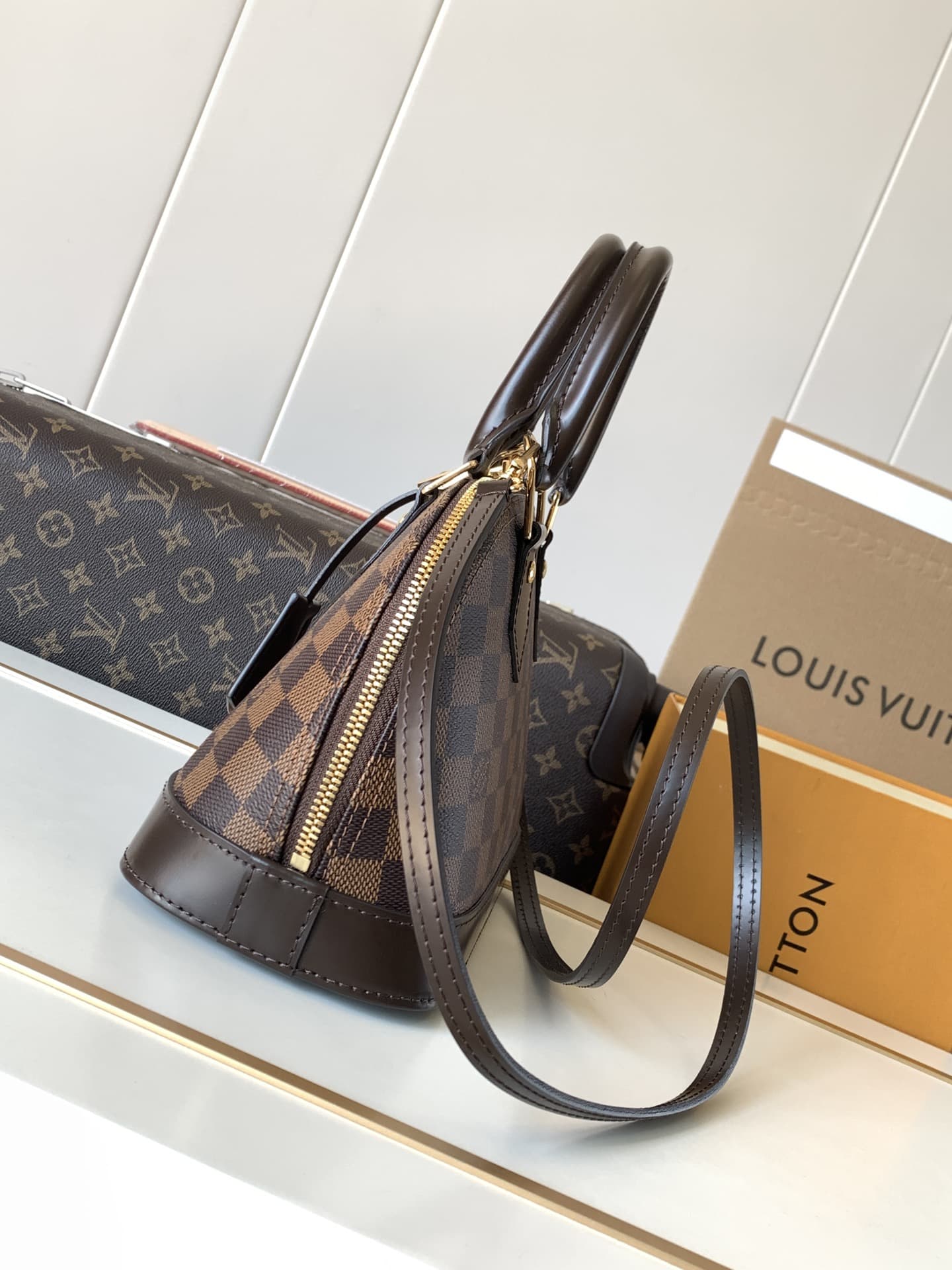 Louis Vuitton Alma BB Handbag N40606 