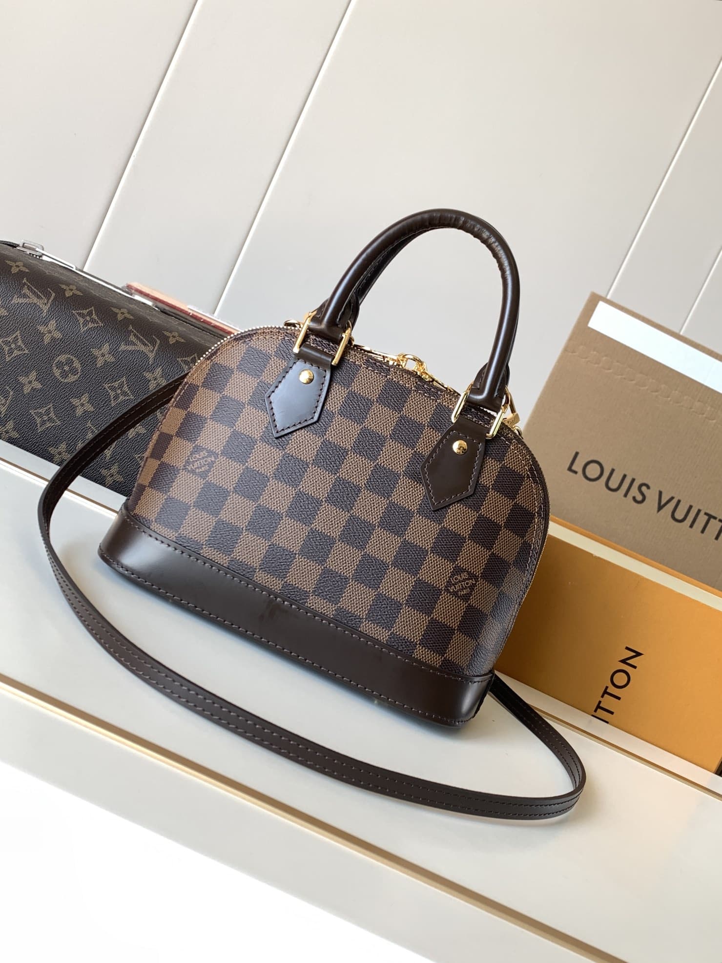 Louis Vuitton Alma BB Handbag N40606 