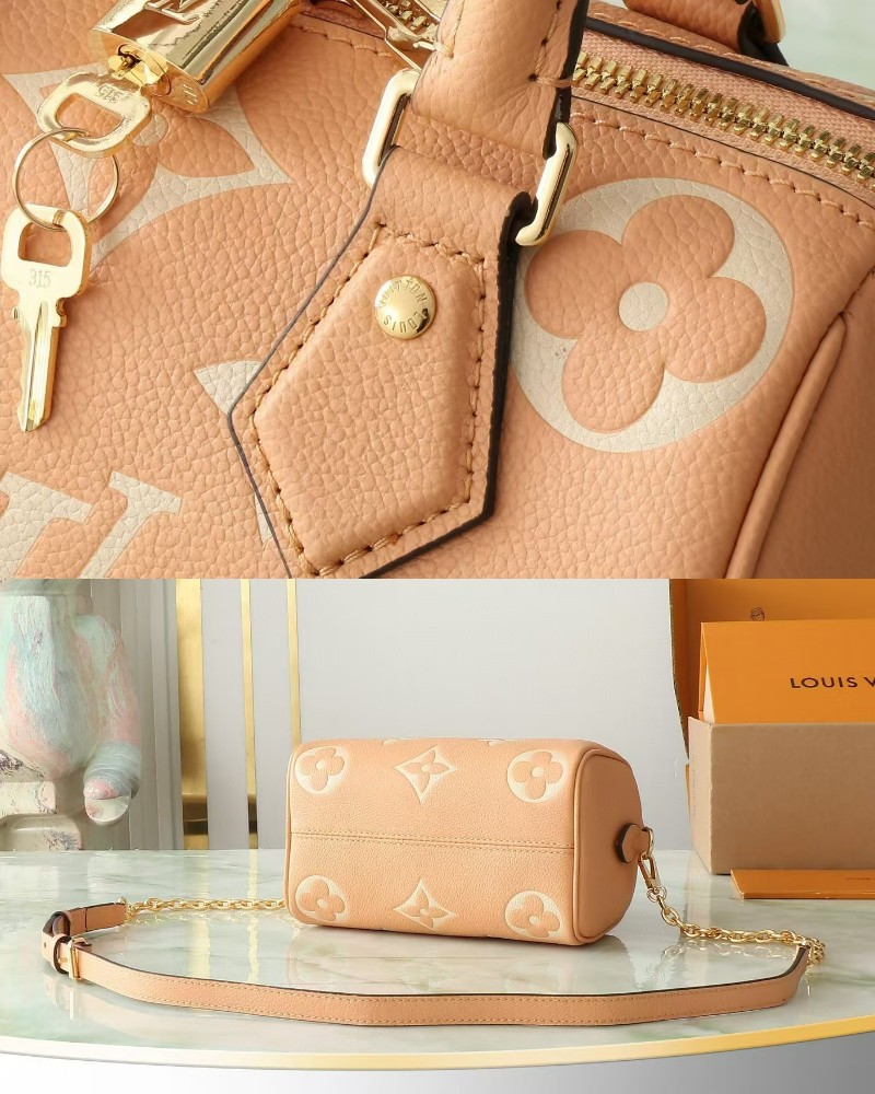 Louis Vuitton Speedy Bandoulière Handbag M12713 