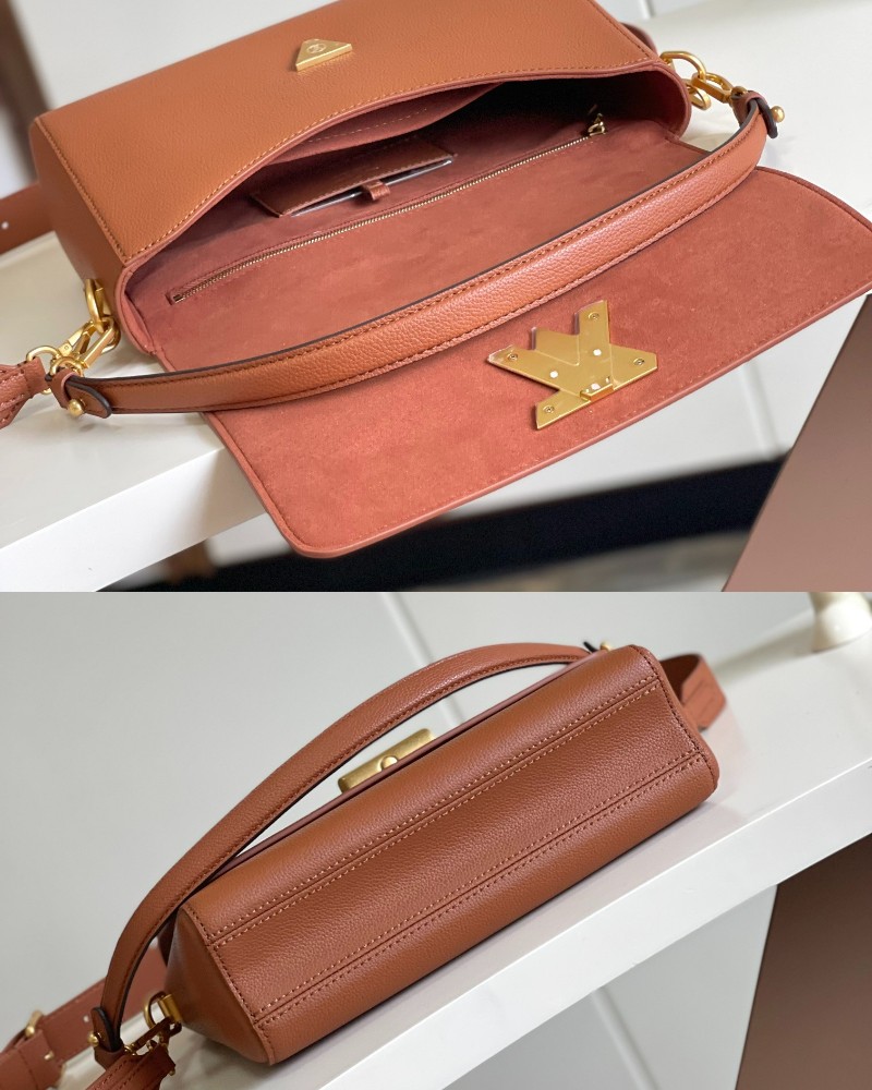 Louis Vuitton Soft Twist Handbag M24640 