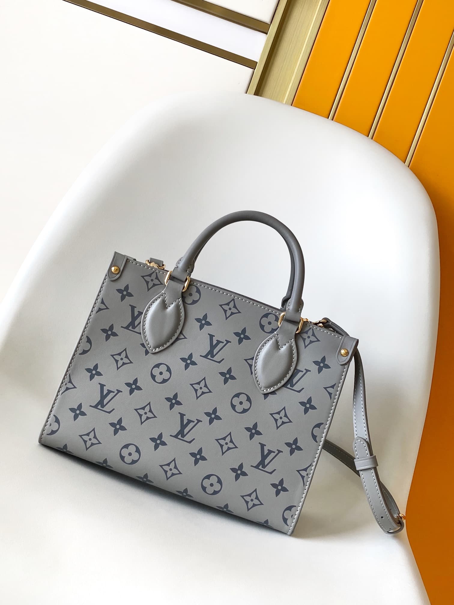 Louis Vuitton OnTheGo PM Handbag M12465 