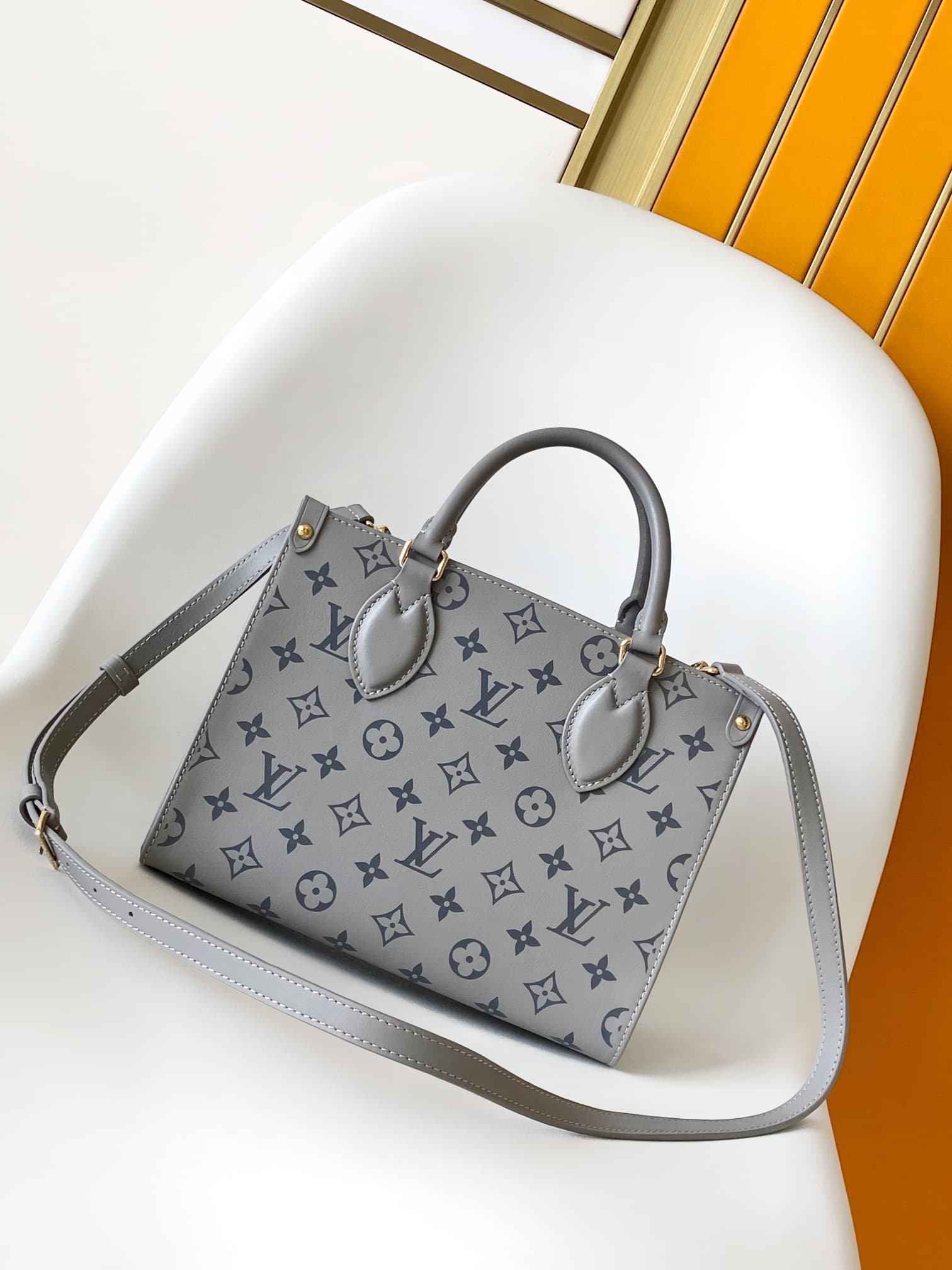 Louis Vuitton OnTheGo PM Handbag M12465 