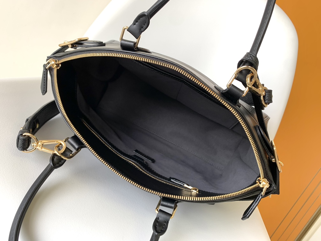 Louis Vuitton Vendôme MM Handbag M22914 