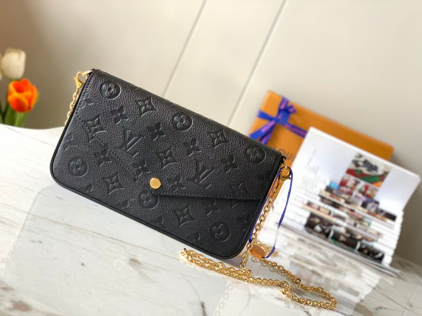 Louis Vuitton Félicie Pochette Handbag M82477