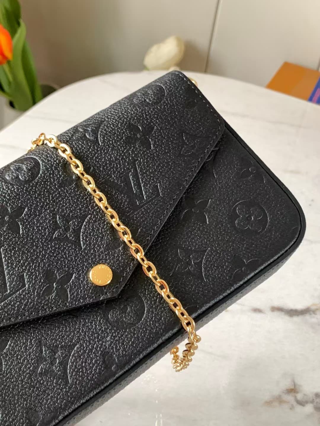 Louis Vuitton Félicie Pochette Handbag M82477