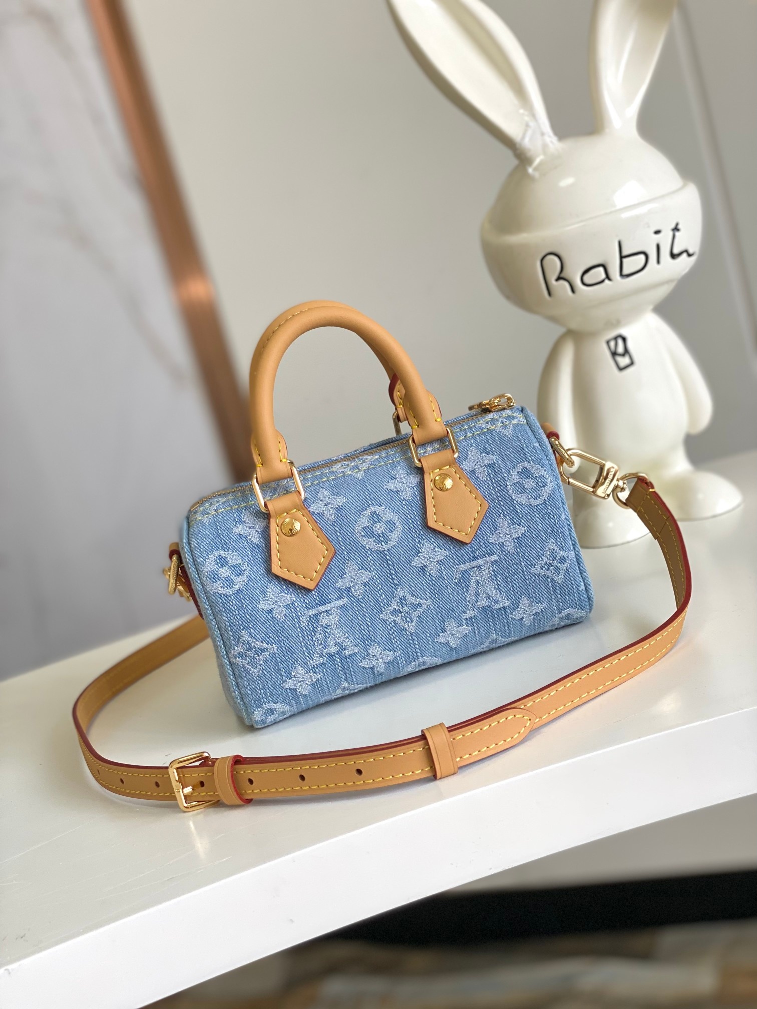 Louis Vuitton Nano Speedy Handbag M11212 