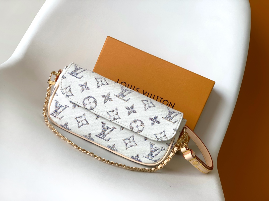 Louis Vuitton Wallet on Chain Ivy Handbag M83499 