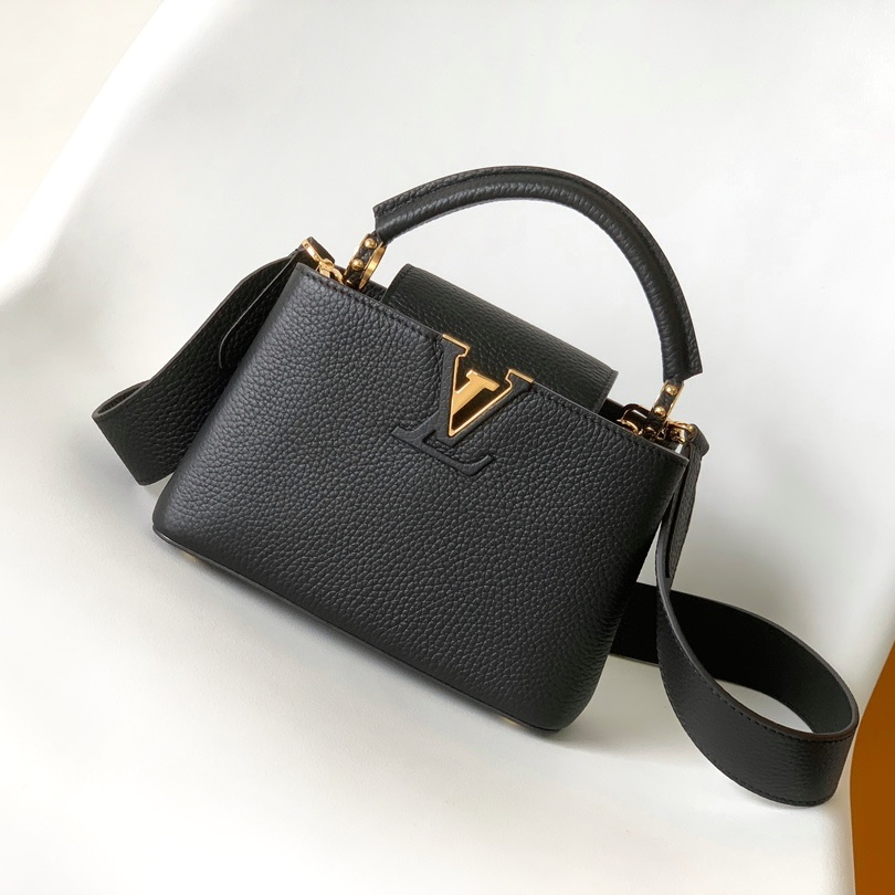 Louis Vuitton Capucines Mini Handbag M24727 