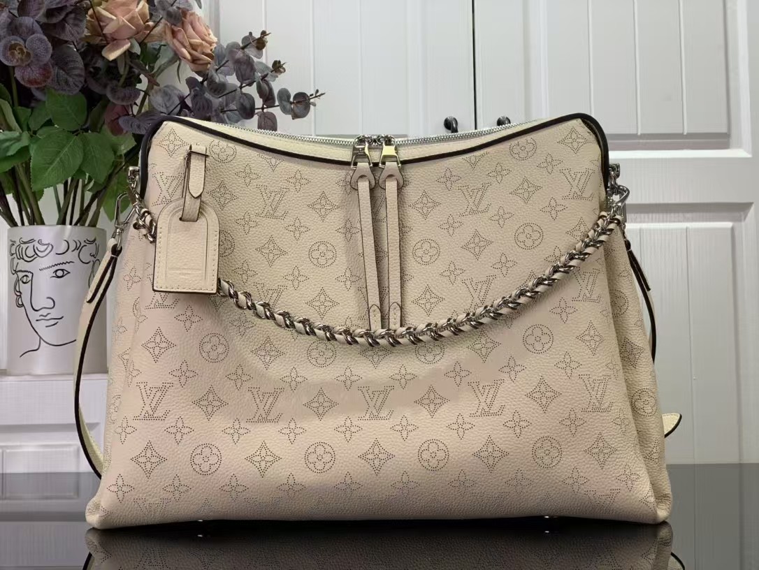 Louis Vuitton Hand It All MM Handbag M24133 