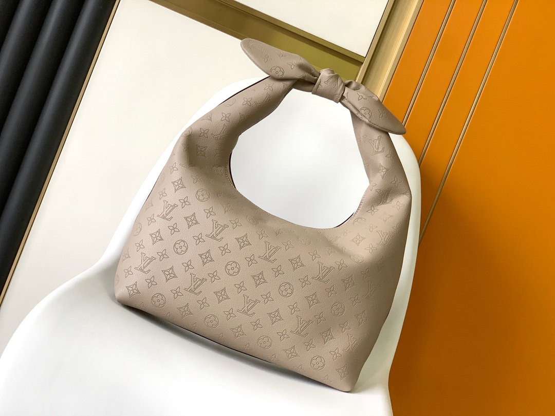 Louis Vuitton Why Knot PM Handbag M20788 