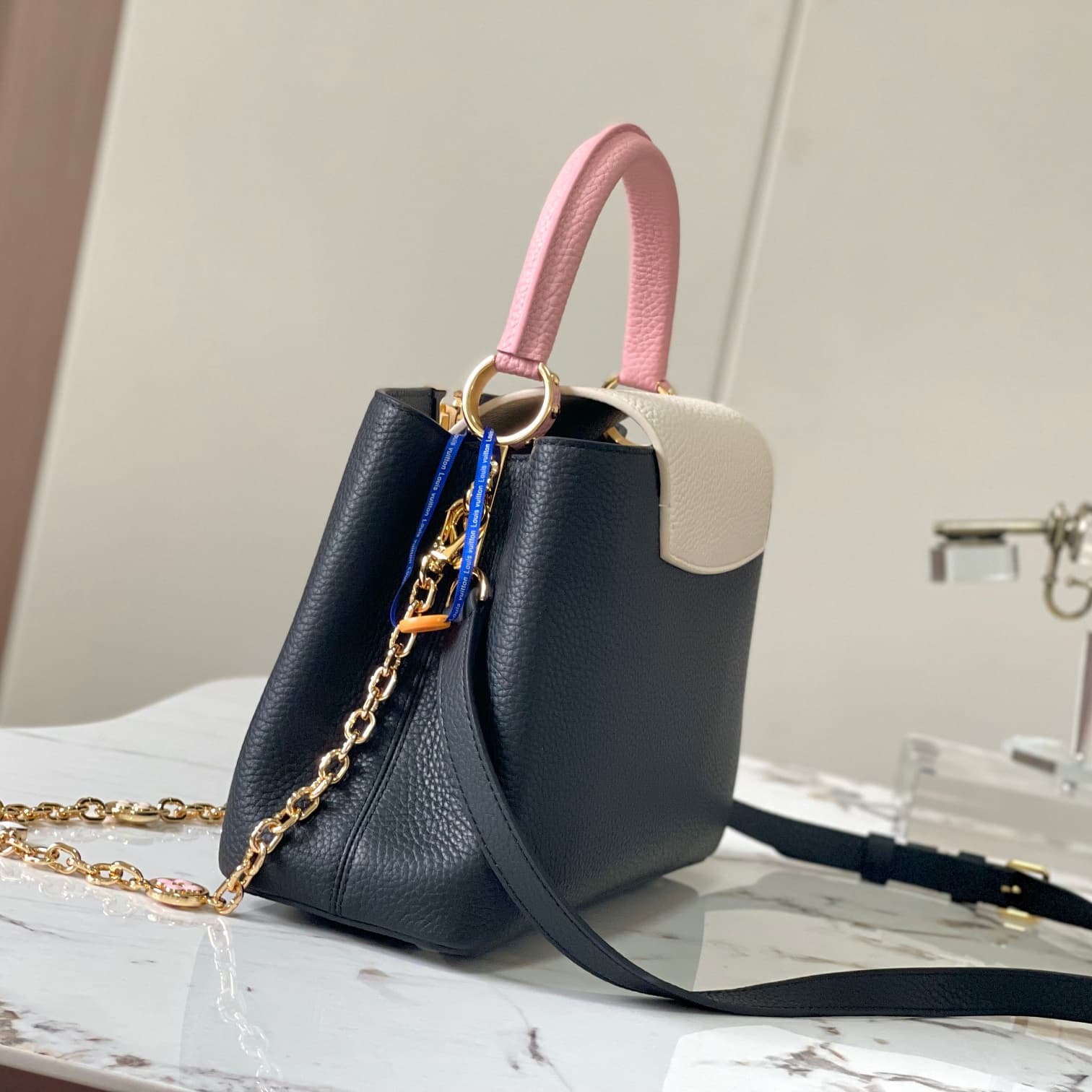 Louis Vuitton Capucines MM Handbag M29708 