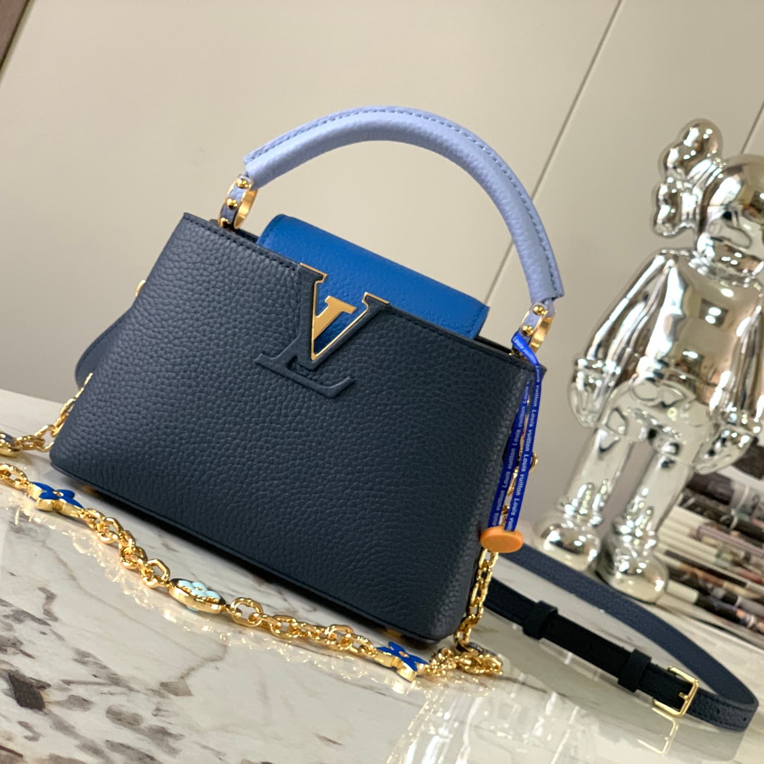 Louis Vuitton Capucines Mini Handbag M20845 