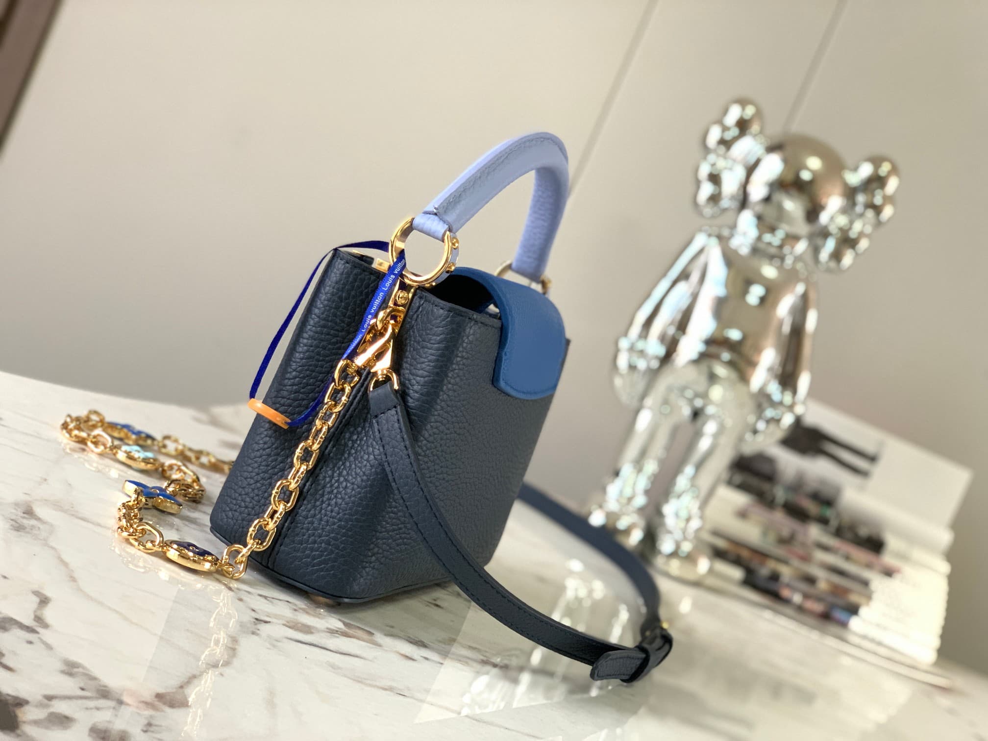 Louis Vuitton Capucines Mini Handbag M20845 