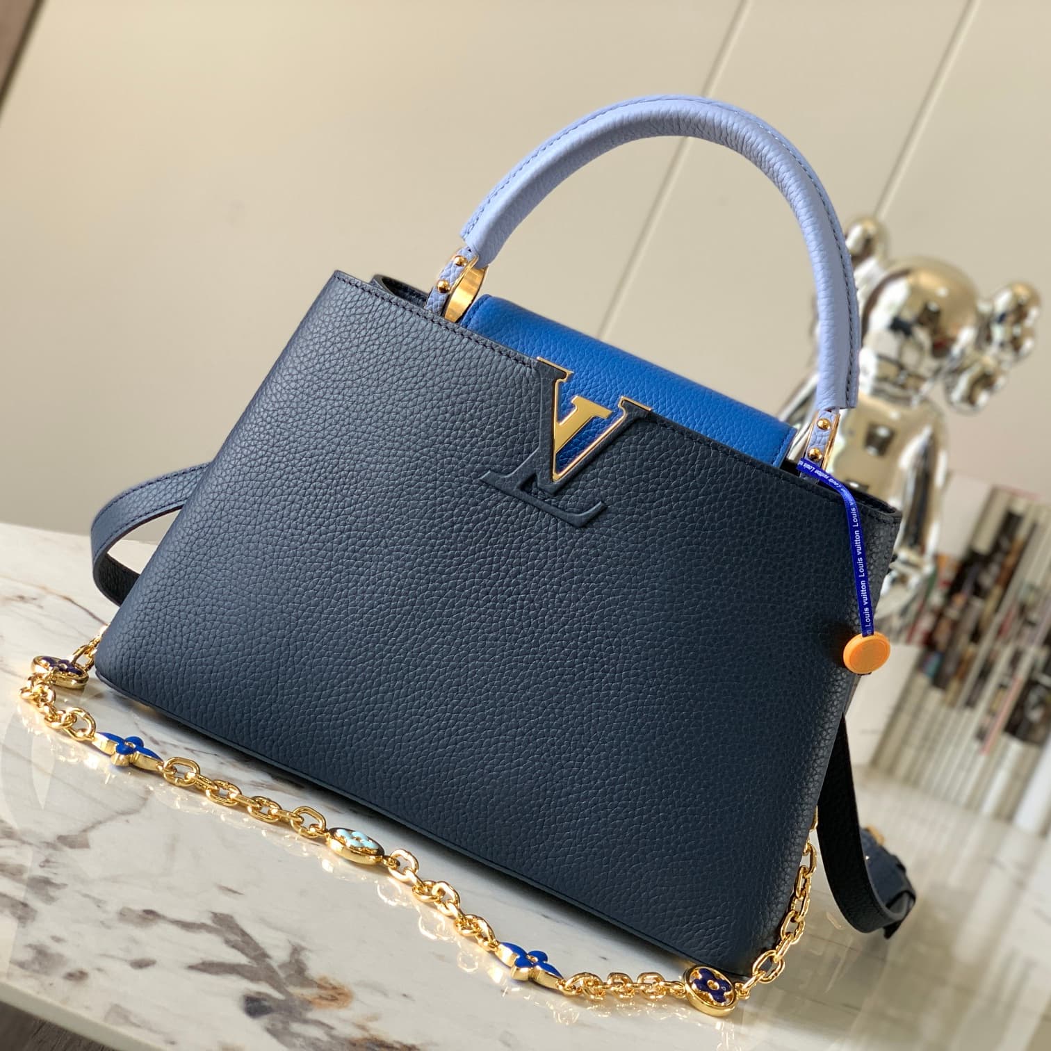 Louis Vuitton Capucines MM Handbag M29708 