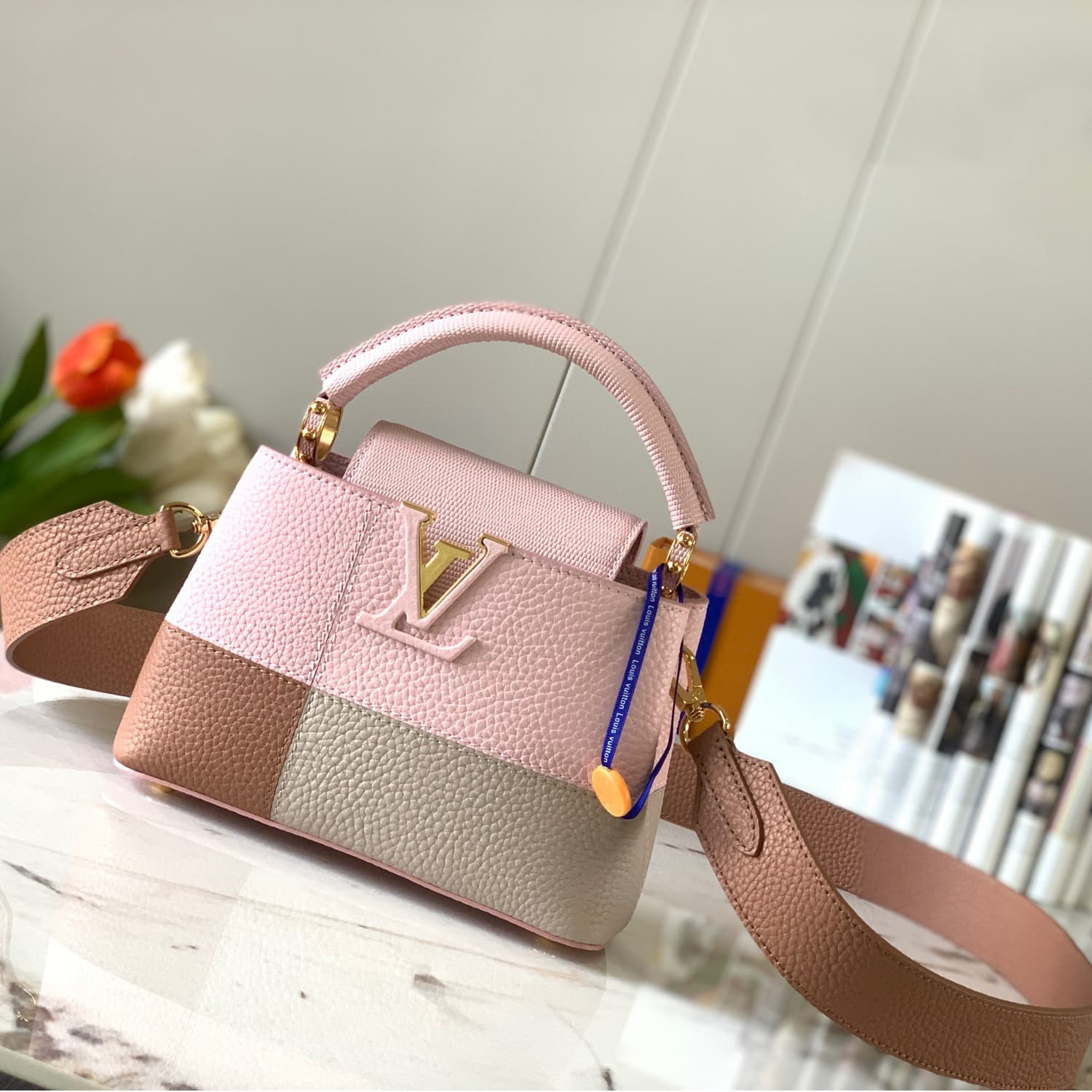 Louis Vuitton Capucines Mini Handbag M59269 