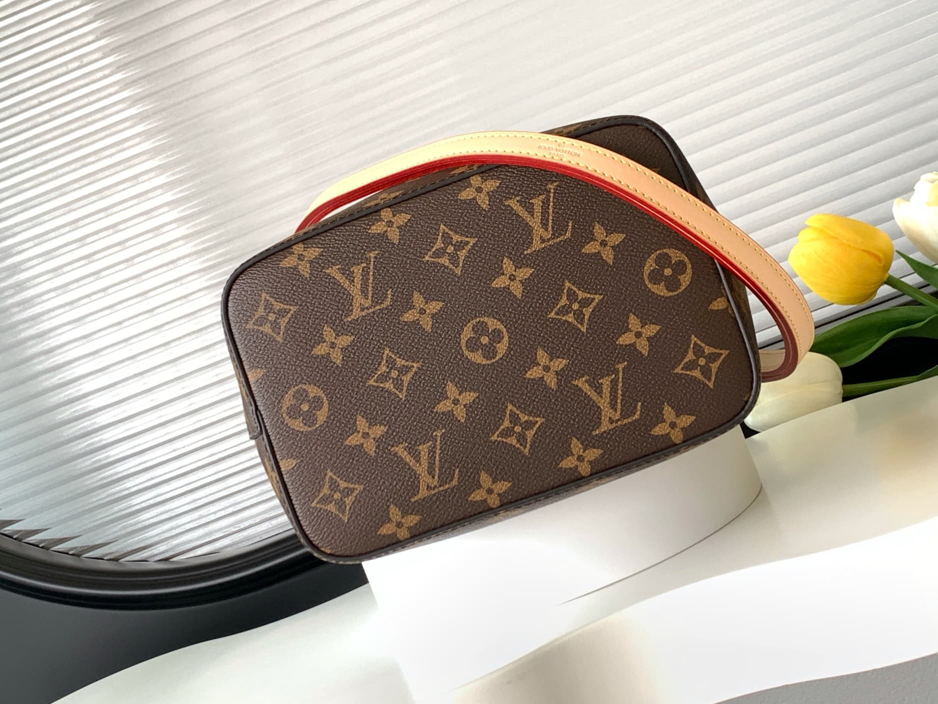 Louis Vuitton Néonoé BB M46581