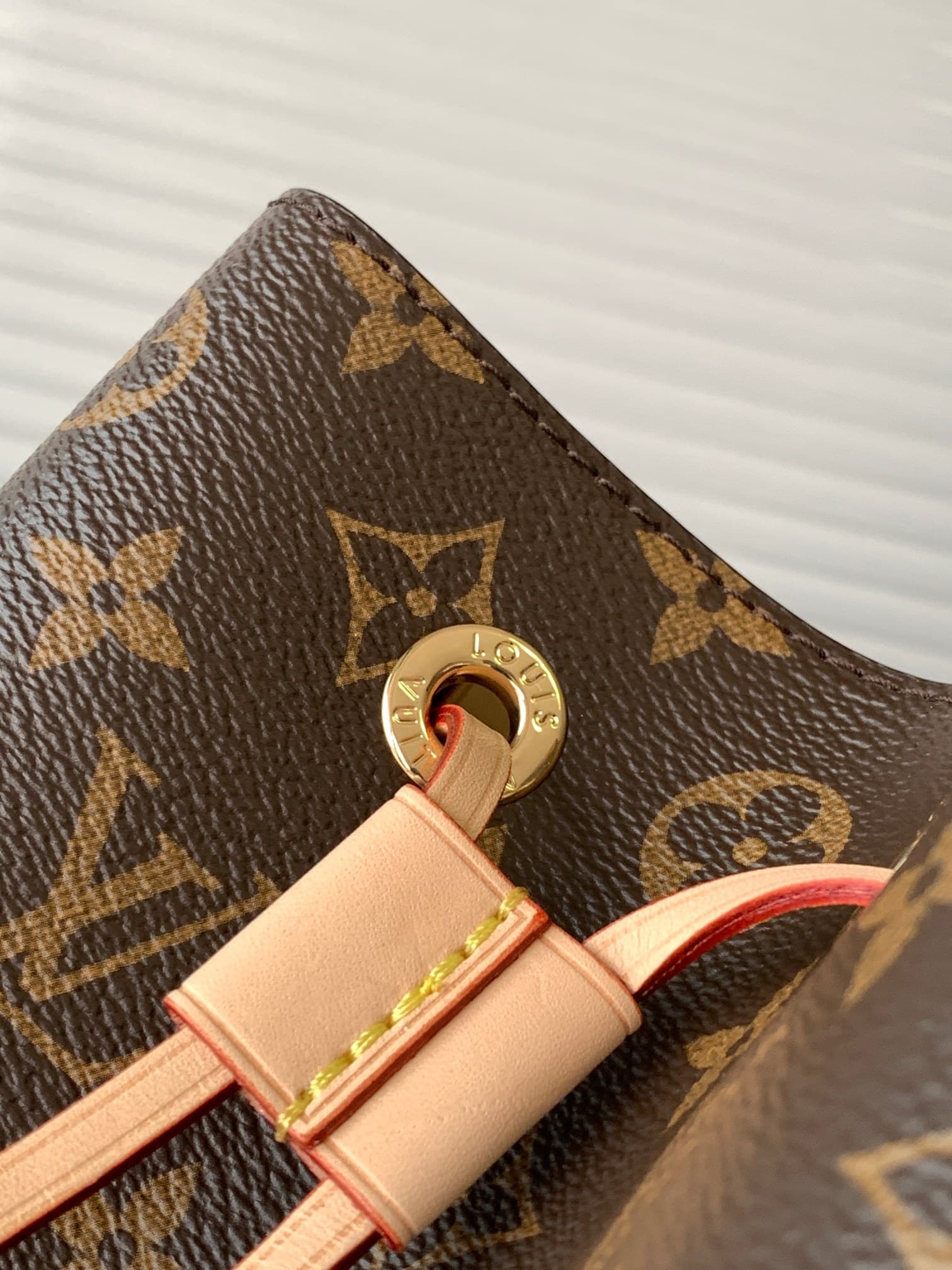 Louis Vuitton Néonoé BB M46581