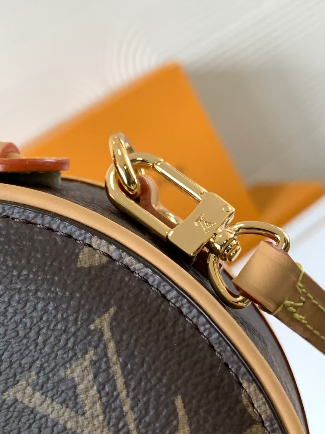 Louis Vuitton Mini Boite Chapeau Box Bag M44699