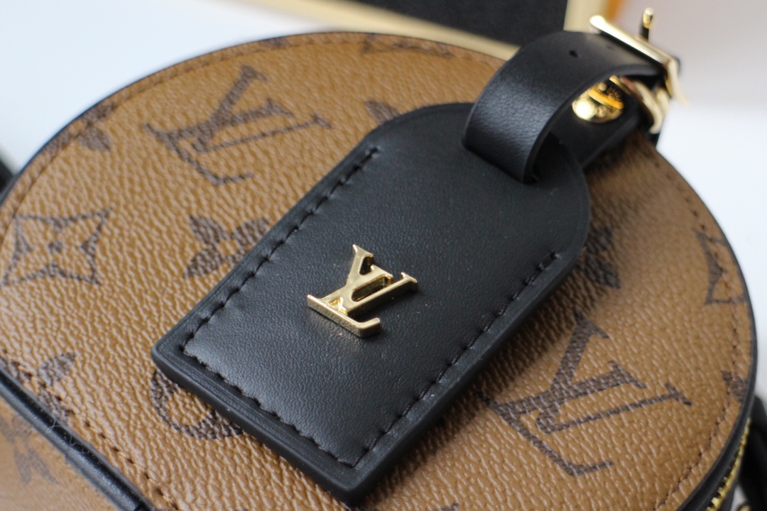 Louis Vuitton Mini Boite Chapeau Box Bag M44699