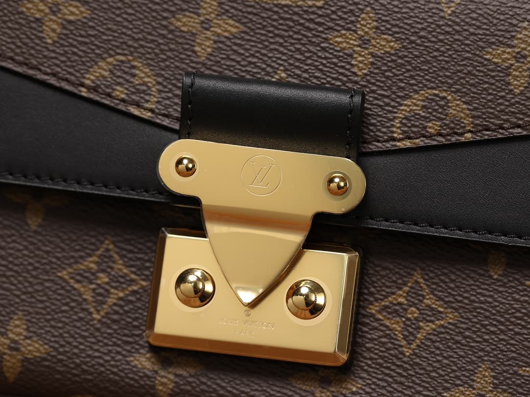 Louis Vuitton POCHETTE MÉTIS Handbag M46126