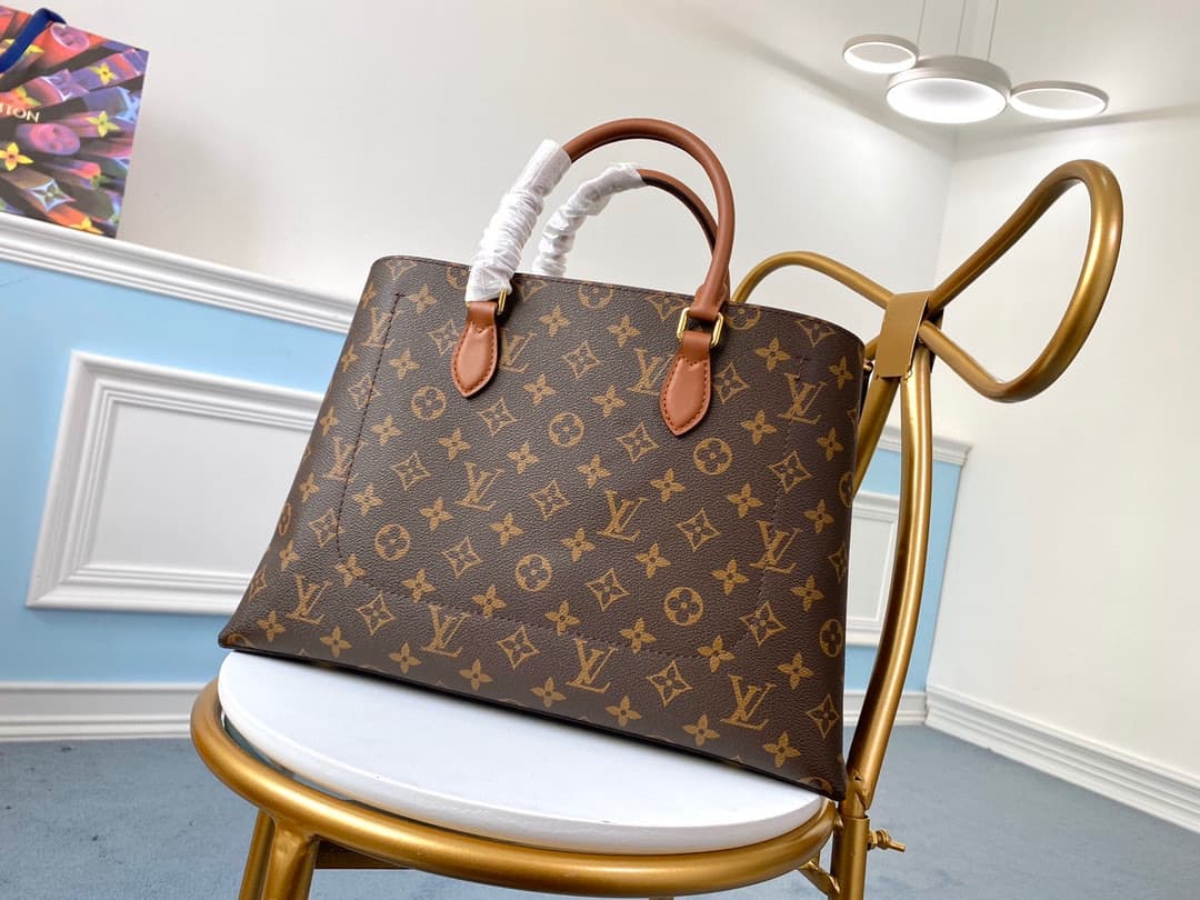 Louis Vuitton Monogram Flower Tote Bag M43770