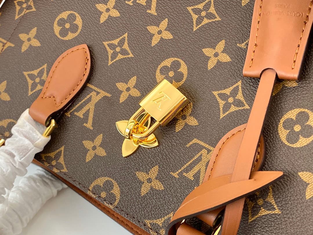 Louis Vuitton Monogram Flower Tote Bag M43770