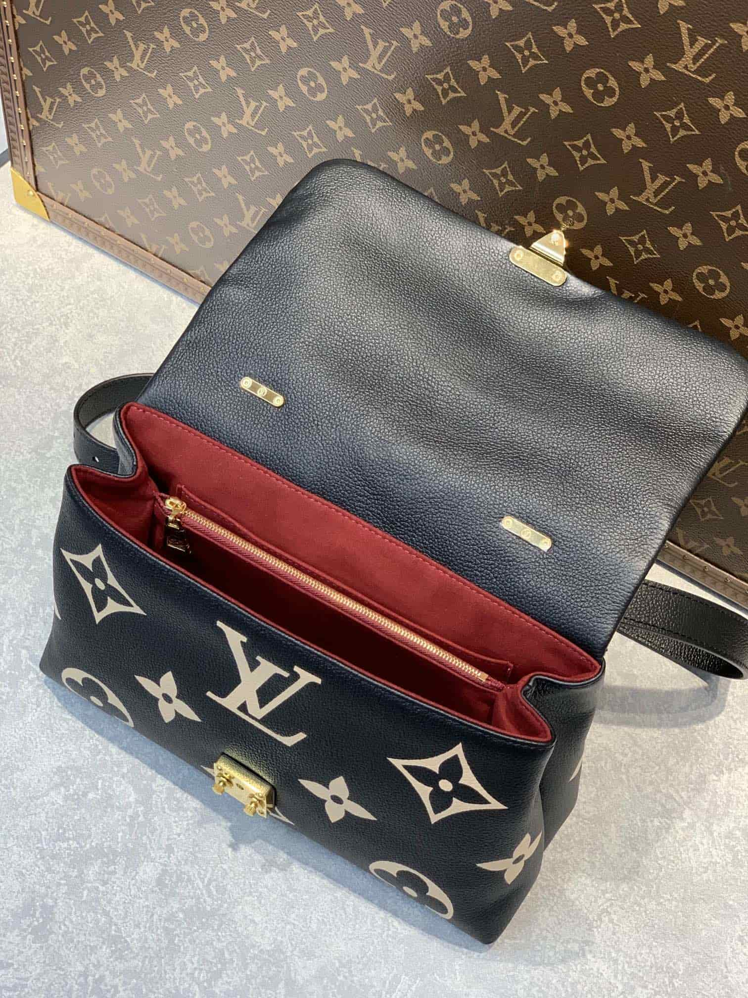 Louis Vuitton Madeleine BB Handbag M45978