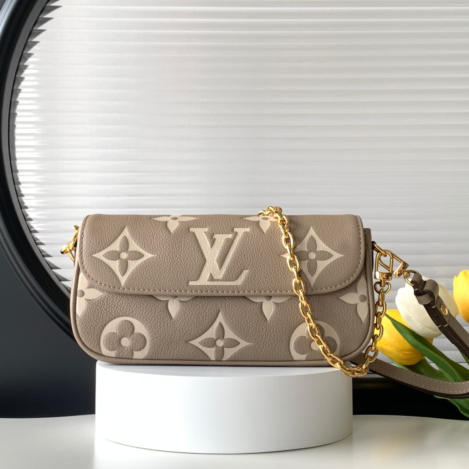 Louis Vuitton Wallet On Chain Ivy Handbag M82211